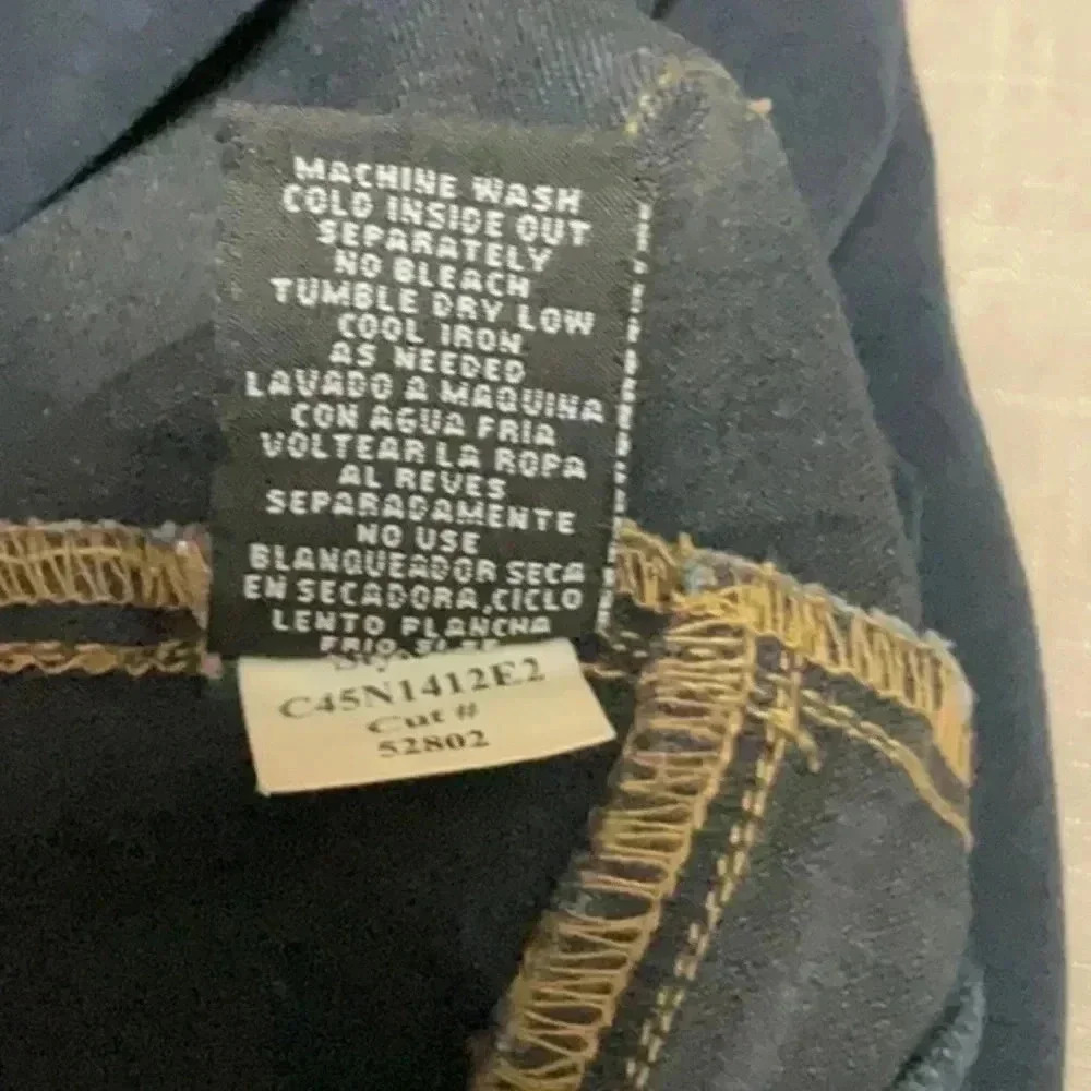 1822 DENIM - Picture 5 of 5